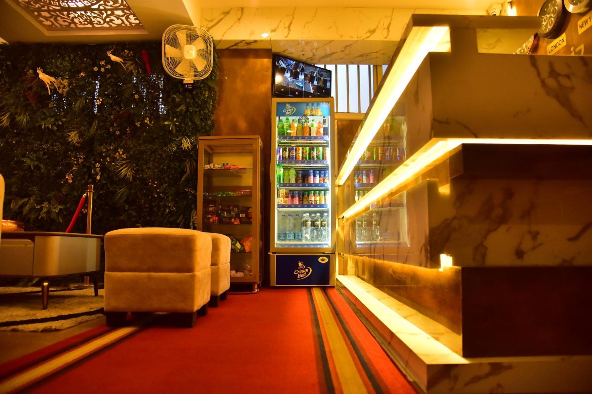 Meadows Inn マイソール エクステリア 写真